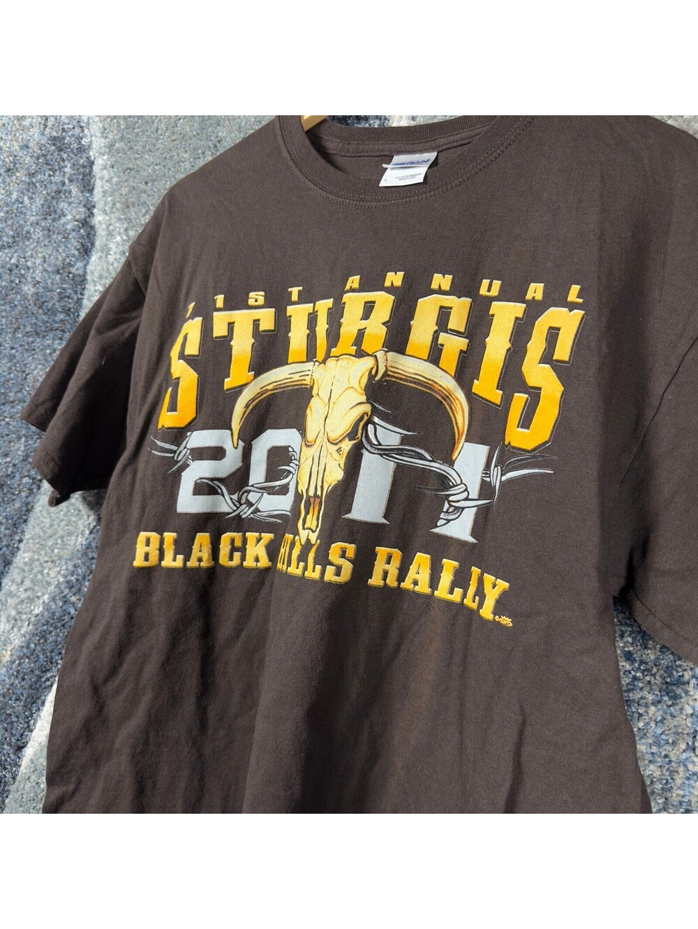 Y2K Sturgis Motorcycle Rally 2011 T-Shirt Mens L Brown Skull